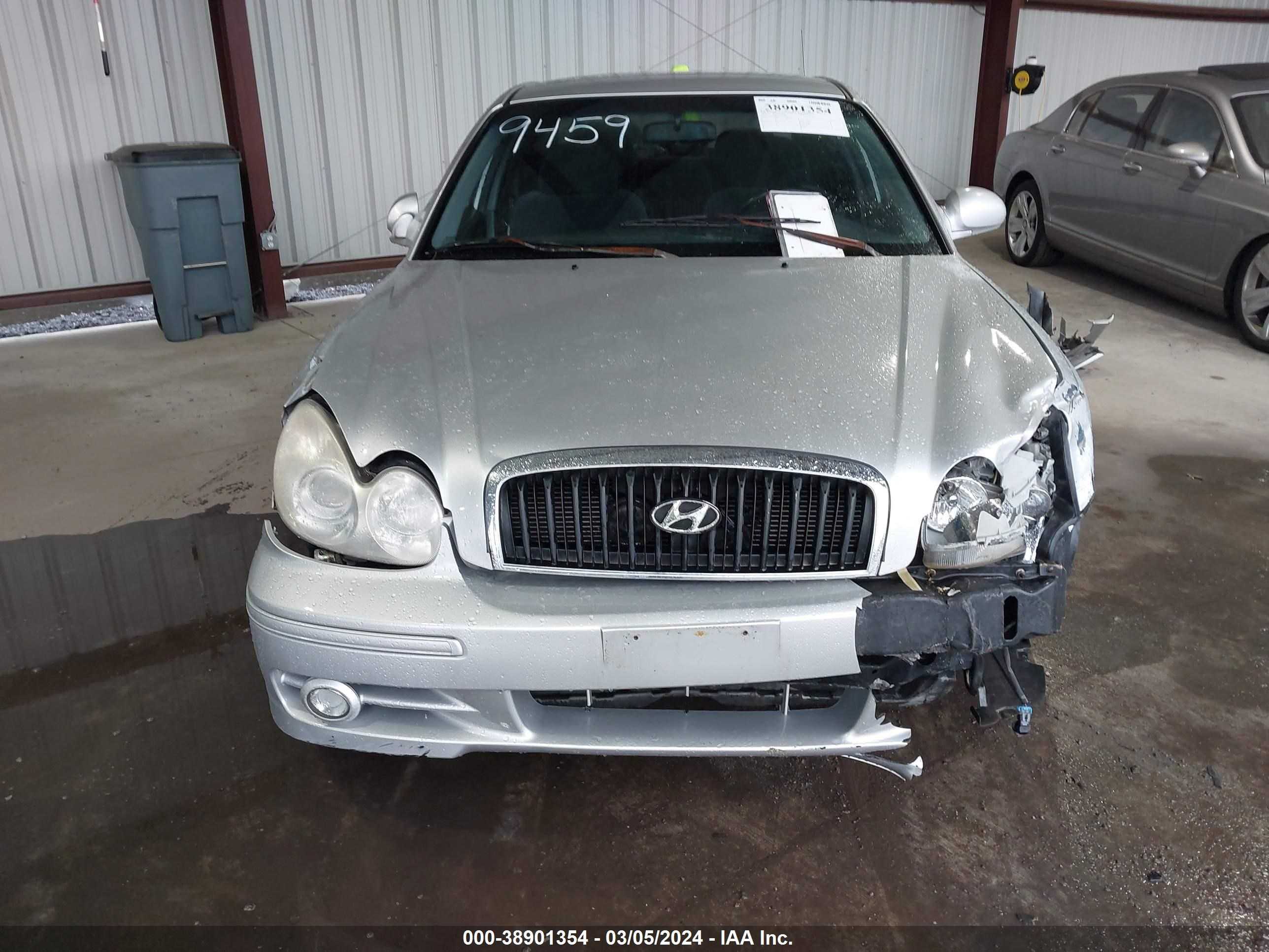 Photo 11 VIN: KMHWF25H75A139459 - HYUNDAI SONATA 