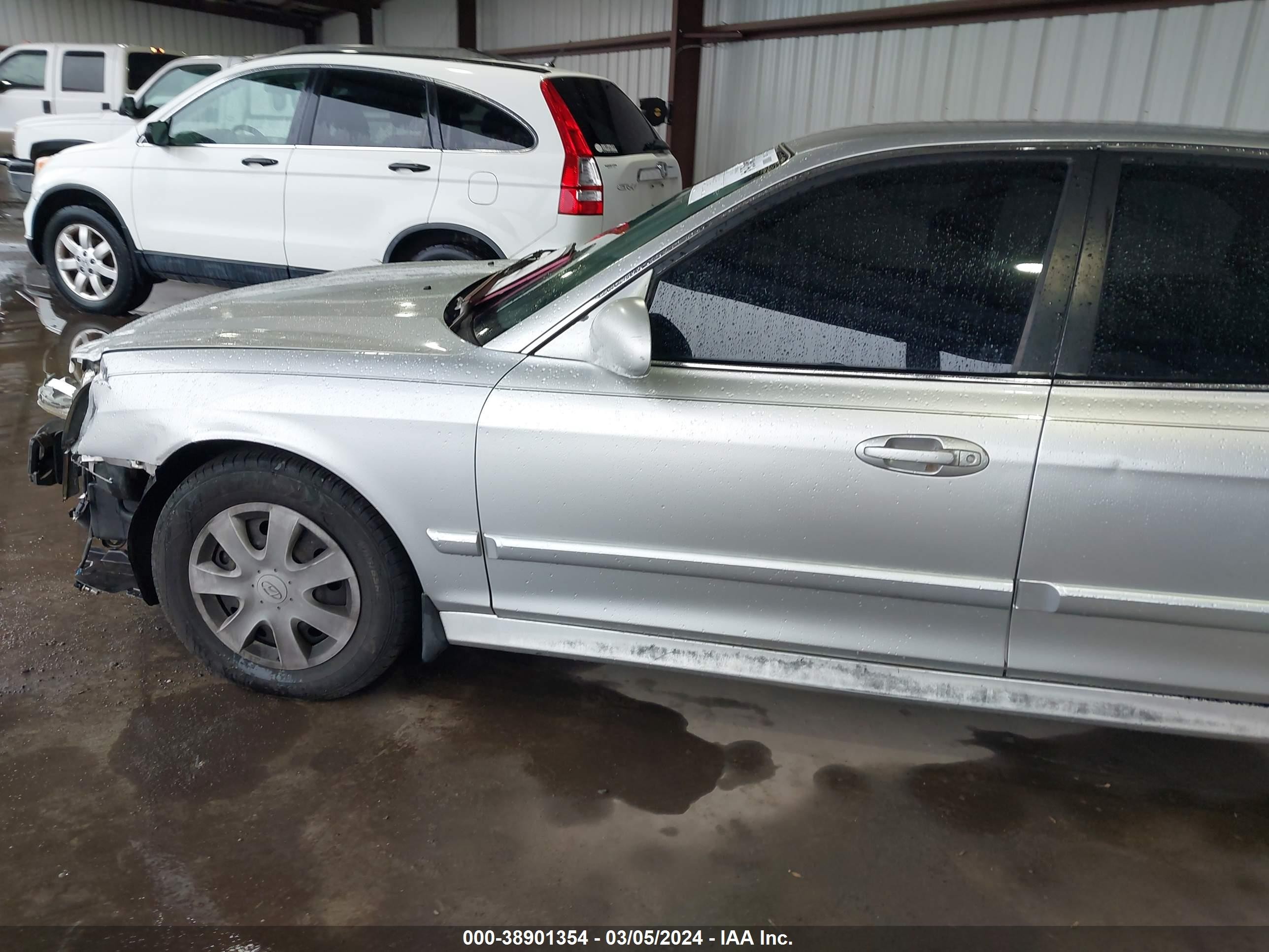 Photo 13 VIN: KMHWF25H75A139459 - HYUNDAI SONATA 