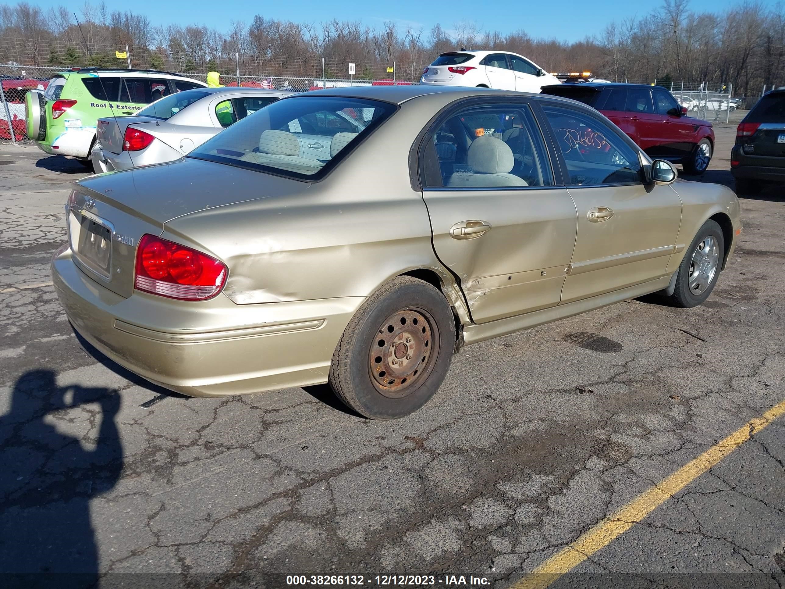 Photo 3 VIN: KMHWF25S43A819425 - HYUNDAI SONATA 