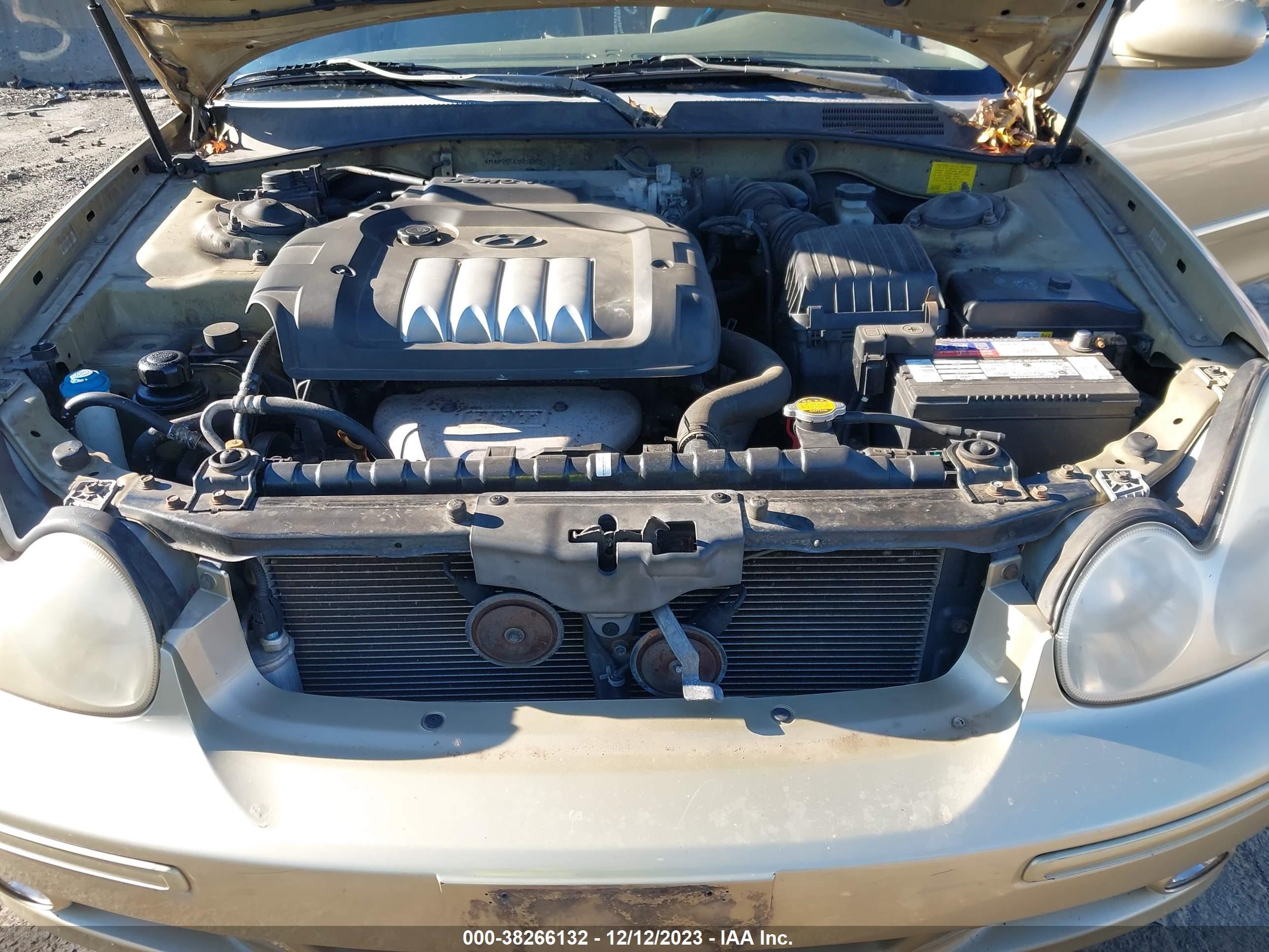 Photo 9 VIN: KMHWF25S43A819425 - HYUNDAI SONATA 