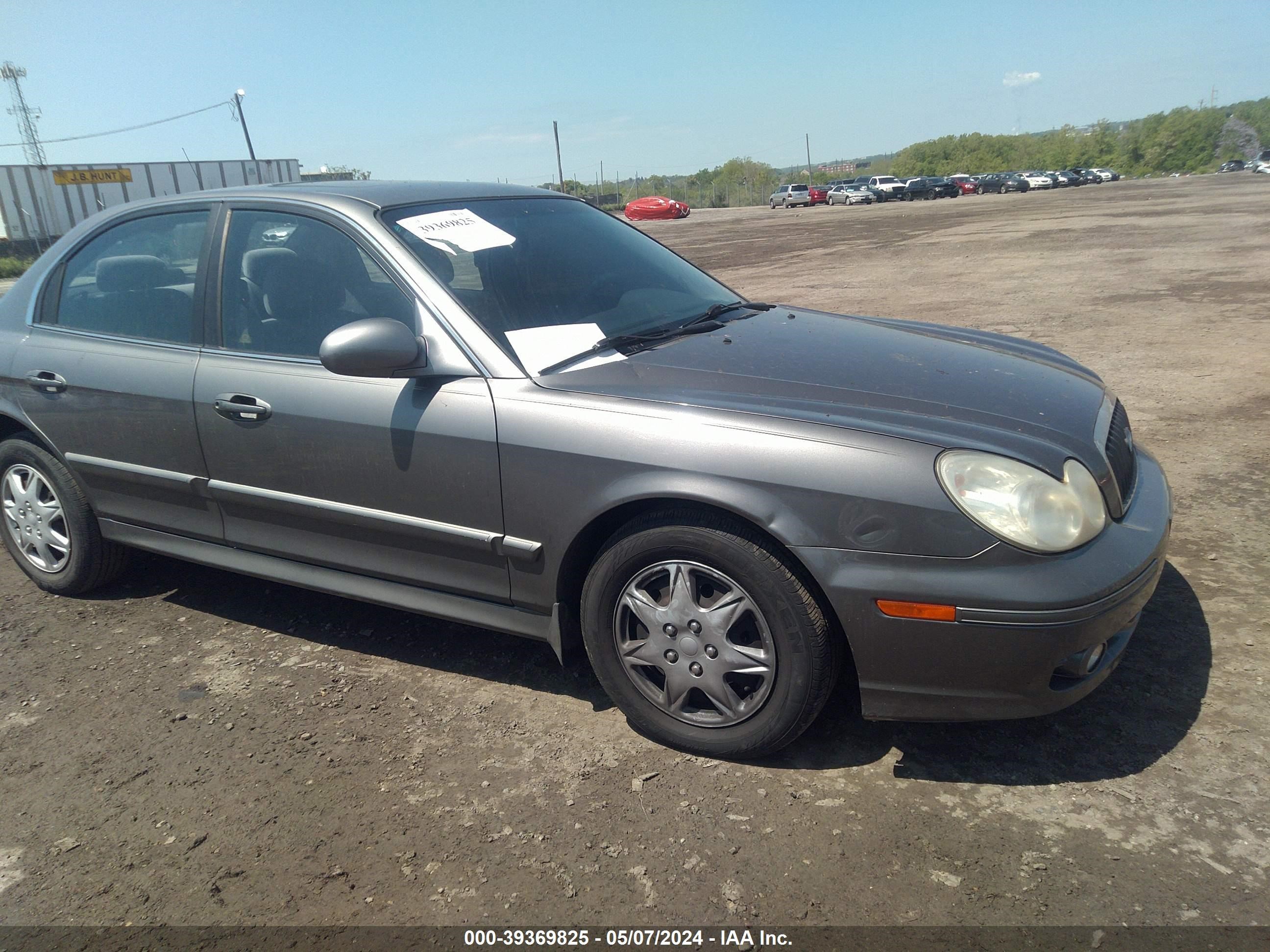 Photo 5 VIN: KMHWF25S74A948812 - HYUNDAI SONATA 