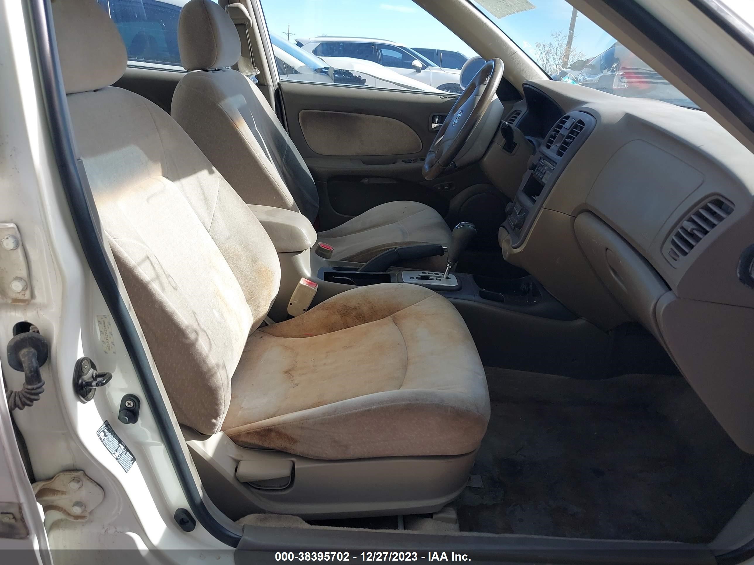 Photo 4 VIN: KMHWF25S75A127209 - HYUNDAI SONATA 