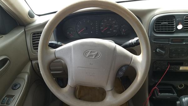 Photo 13 VIN: KMHWF25S81A381862 - HYUNDAI SONATA 