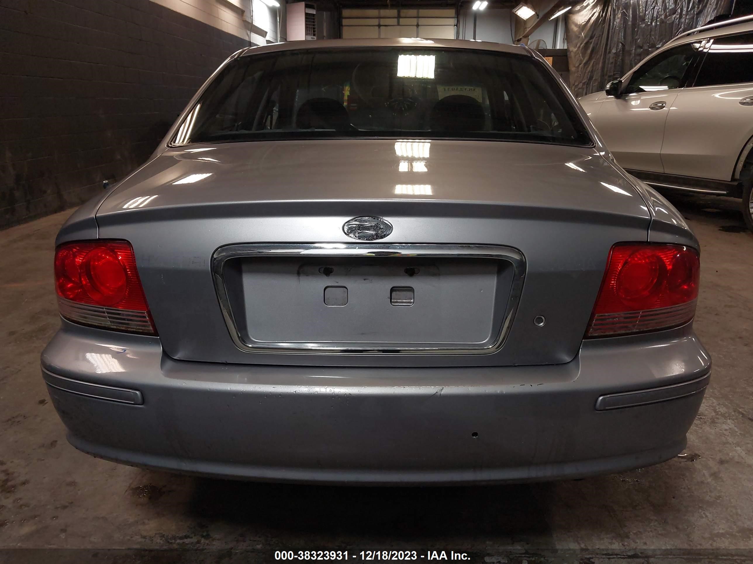 Photo 15 VIN: KMHWF25SX5A146501 - HYUNDAI SONATA 