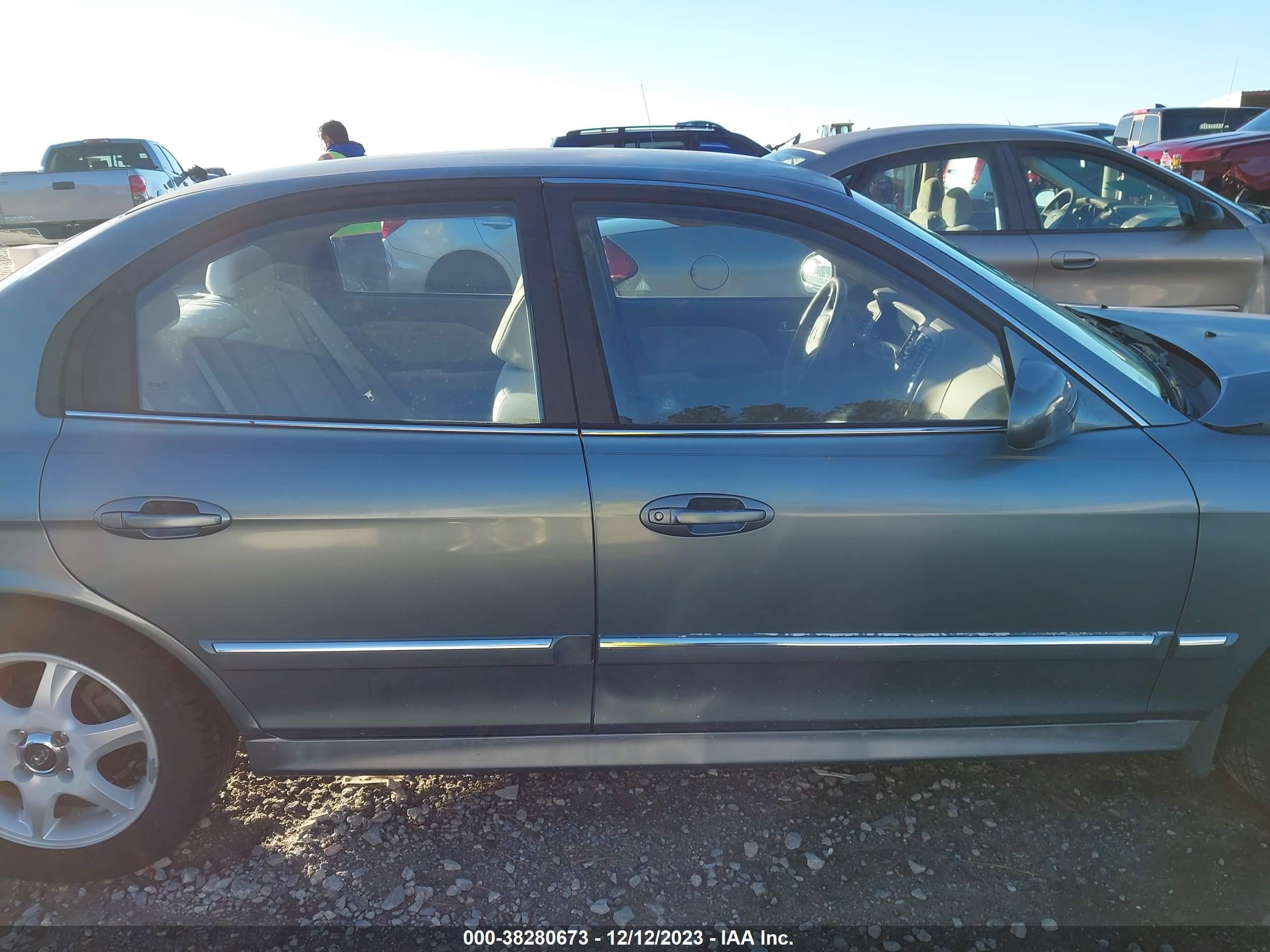 Photo 12 VIN: KMHWF35H05A143679 - HYUNDAI SONATA 