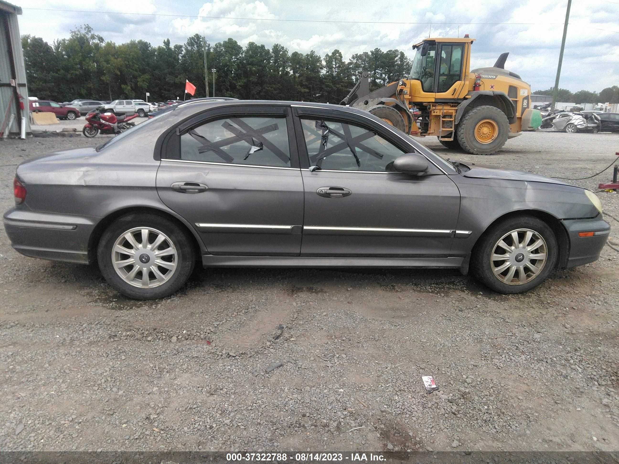 Photo 11 VIN: KMHWF35H23A909733 - HYUNDAI SONATA 