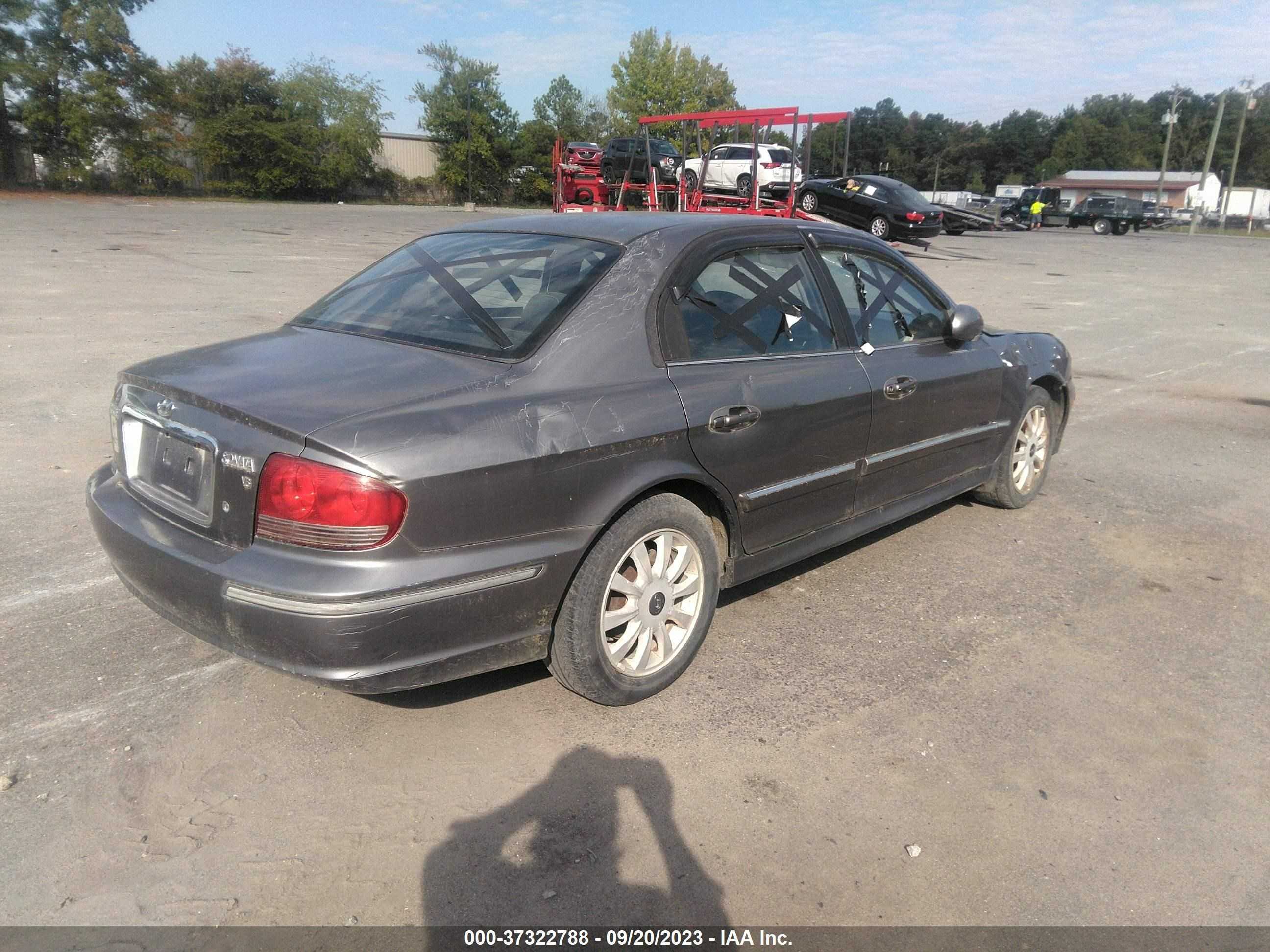 Photo 3 VIN: KMHWF35H23A909733 - HYUNDAI SONATA 