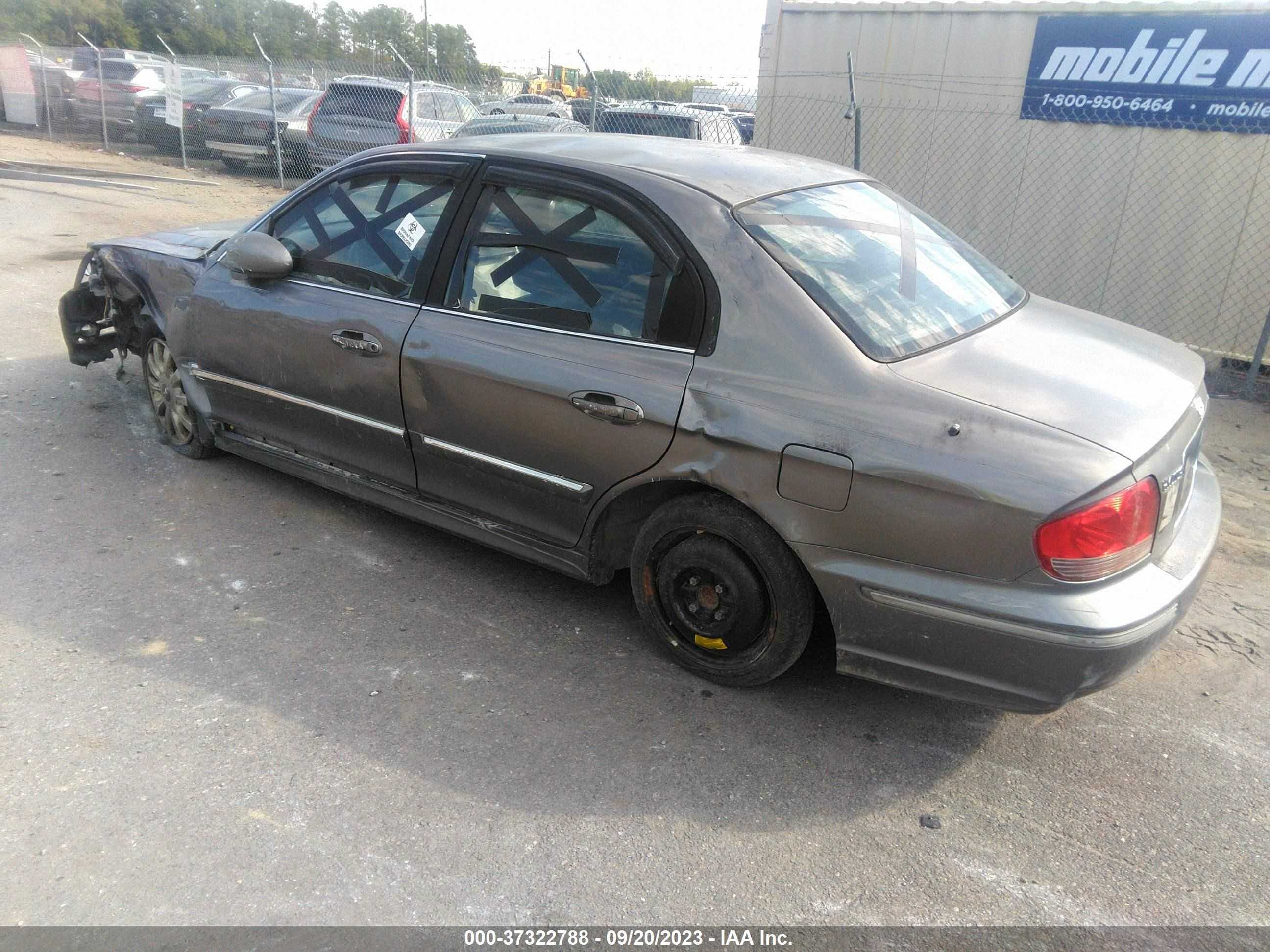 Photo 8 VIN: KMHWF35H23A909733 - HYUNDAI SONATA 