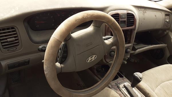 Photo 14 VIN: KMHWF35H44A931072 - HYUNDAI SONATA 