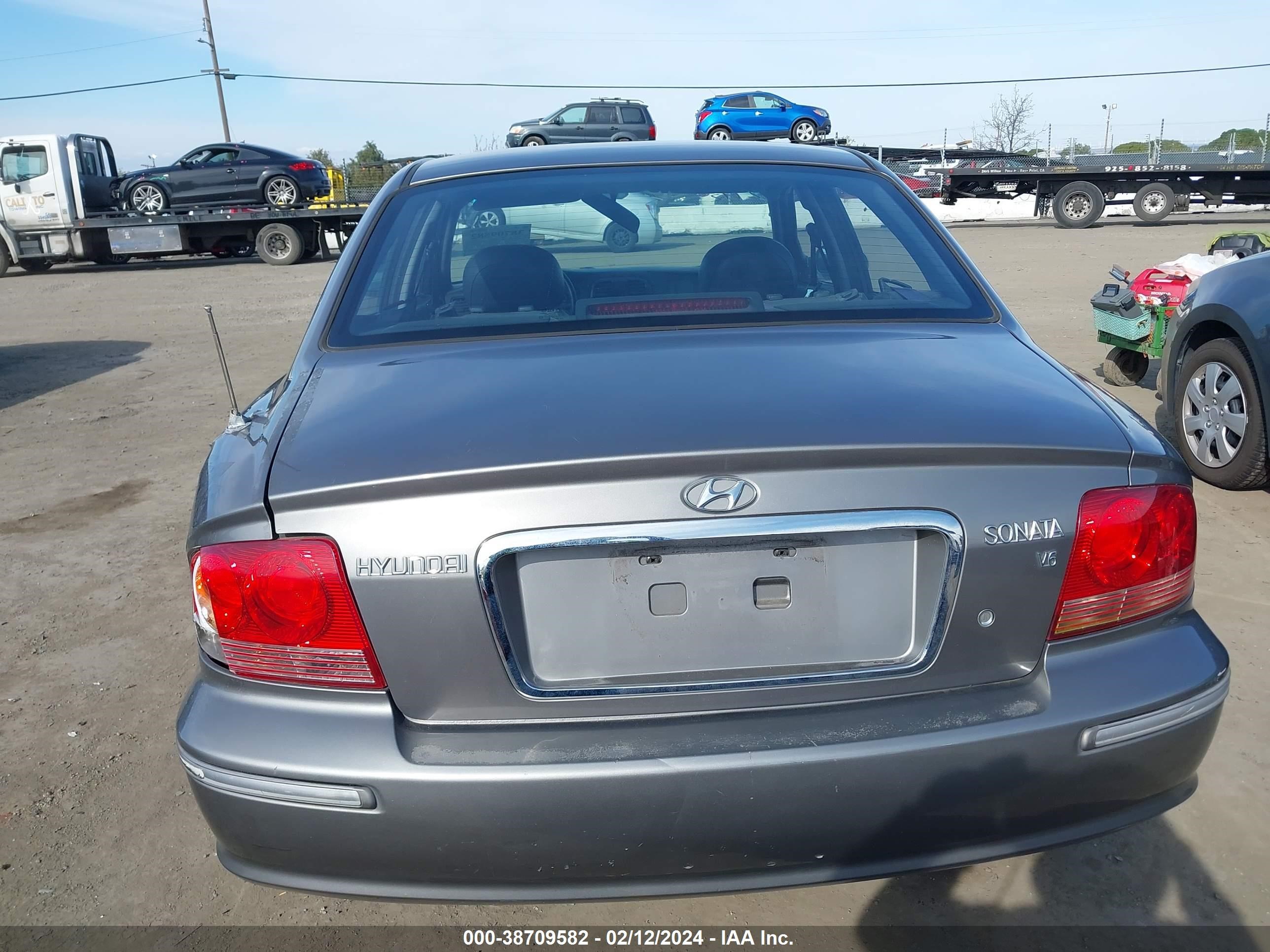 Photo 15 VIN: KMHWF35H63A890202 - HYUNDAI SONATA 