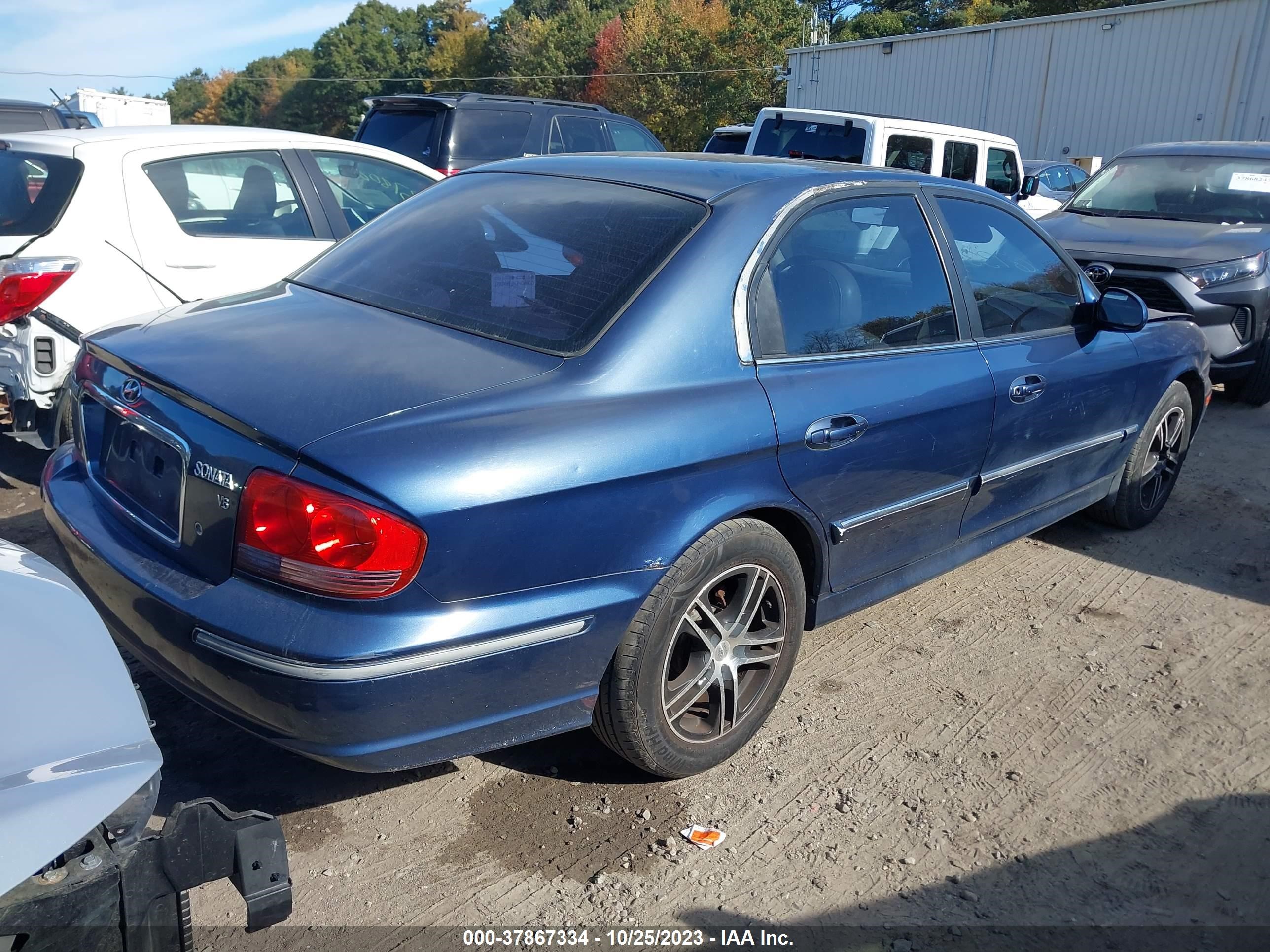 Photo 3 VIN: KMHWF35H74A053332 - HYUNDAI SONATA 