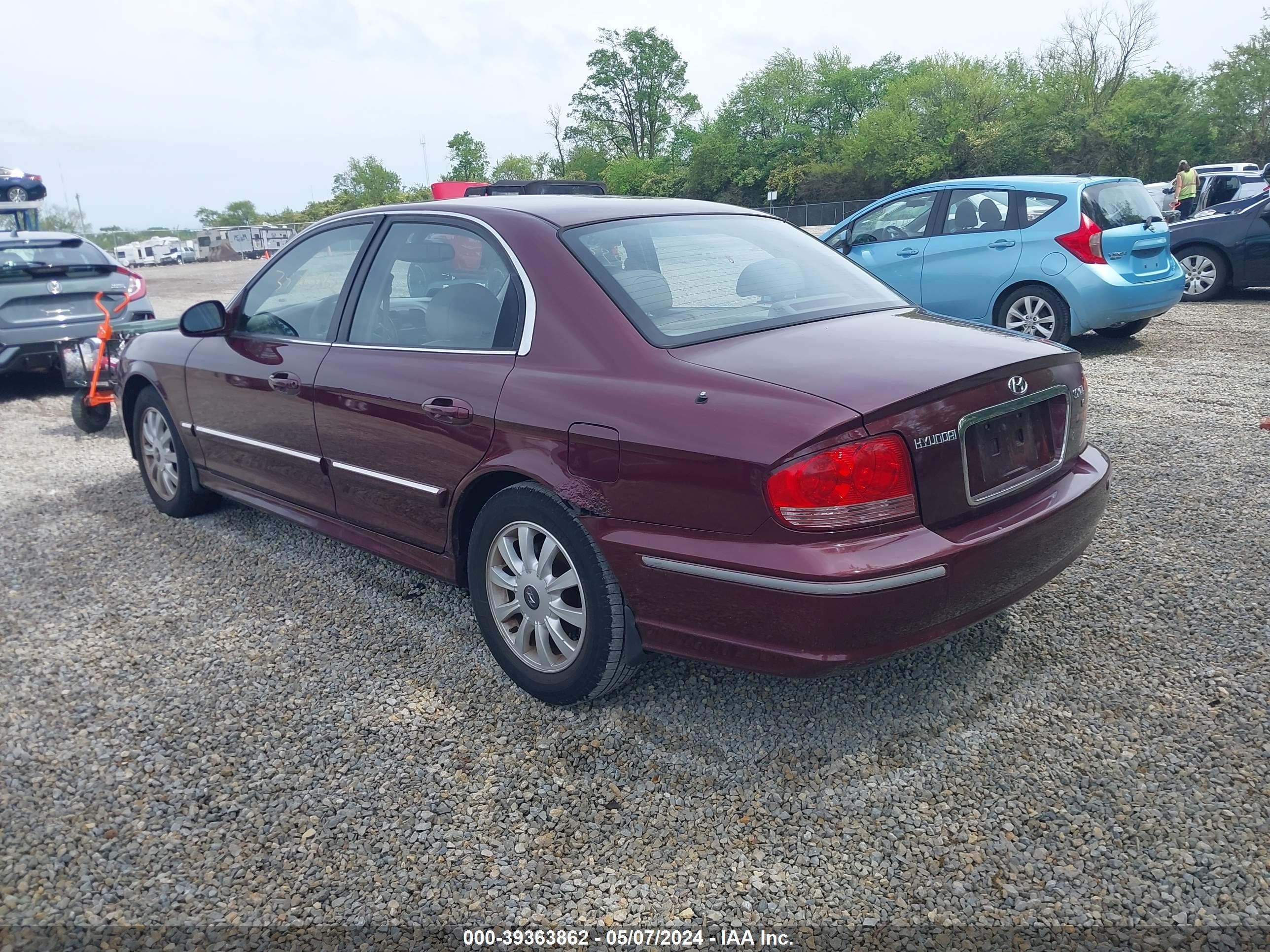 Photo 2 VIN: KMHWF35H74A084600 - HYUNDAI SONATA 