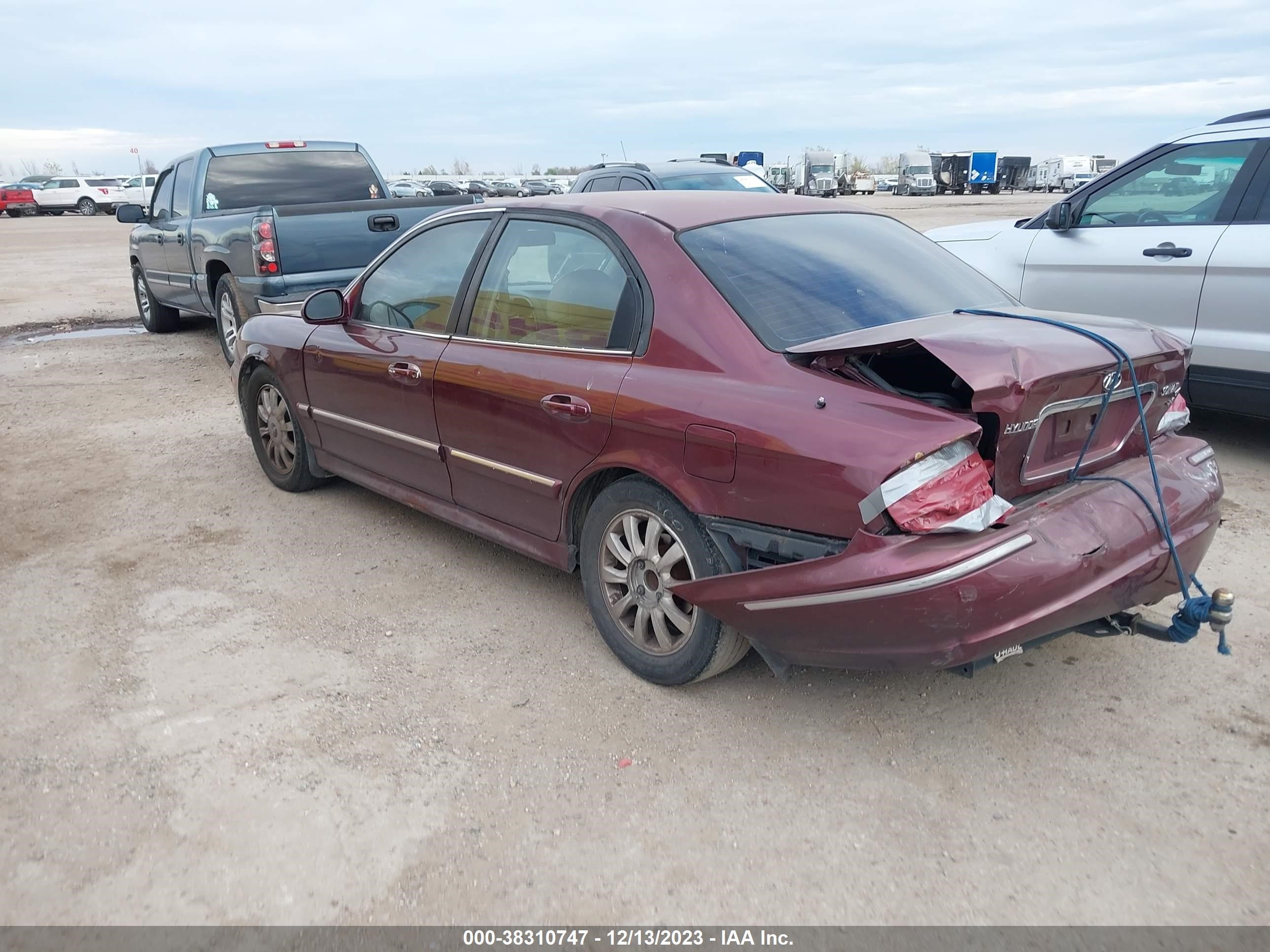 Photo 2 VIN: KMHWF35HX3A897847 - HYUNDAI SONATA 