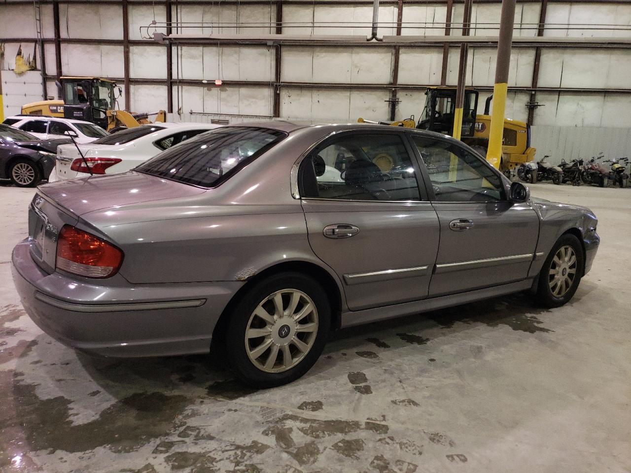 Photo 2 VIN: KMHWF35HX5A149568 - HYUNDAI SONATA 