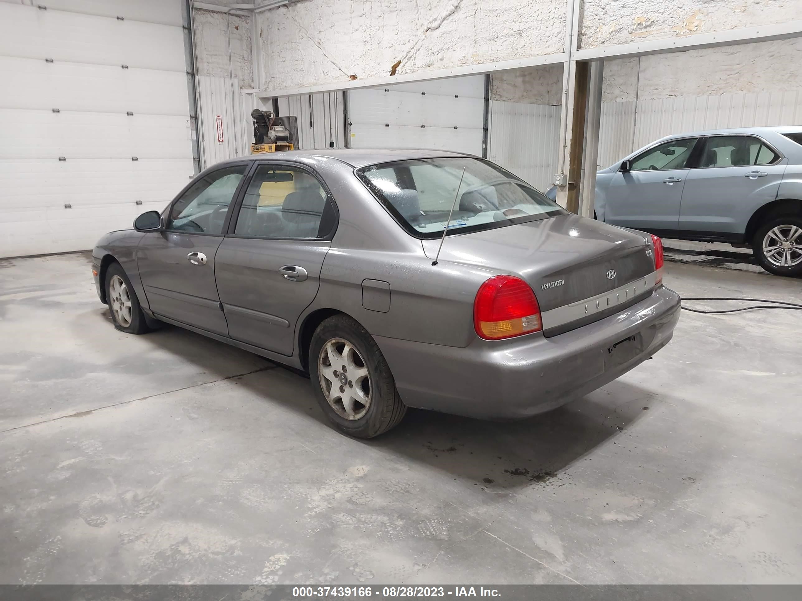 Photo 2 VIN: KMHWF35V91A420913 - HYUNDAI SONATA 