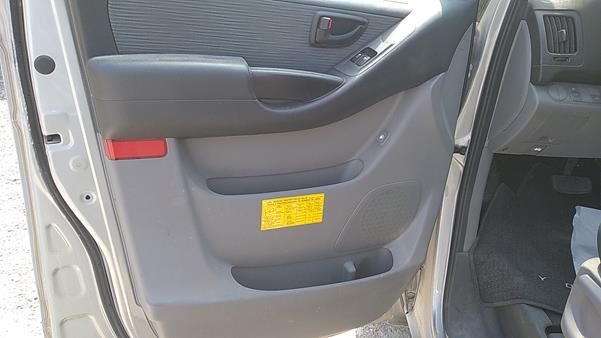 Photo 8 VIN: KMHWG81R1FU650566 - HYUNDAI H1 