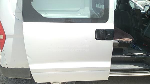 Photo 22 VIN: KMHWG81R28U040565 - HYUNDAI H1 