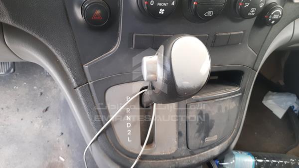 Photo 15 VIN: KMHWG81R2CU392814 - HYUNDAI H1 