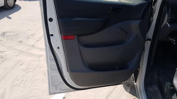 Photo 9 VIN: KMHWG81R5CU443027 - HYUNDAI H1 