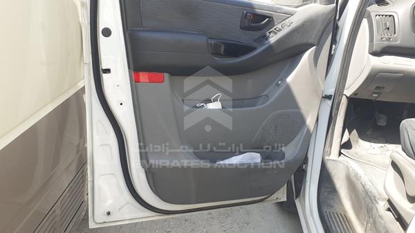 Photo 9 VIN: KMHWG81R7GU734683 - HYUNDAI H1 