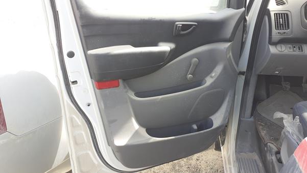 Photo 8 VIN: KMHWG81R98U063163 - HYUNDAI H1 