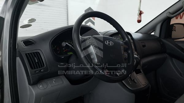 Photo 10 VIN: KMJWA37JBBU273076 - HYUNDAI STAREX 