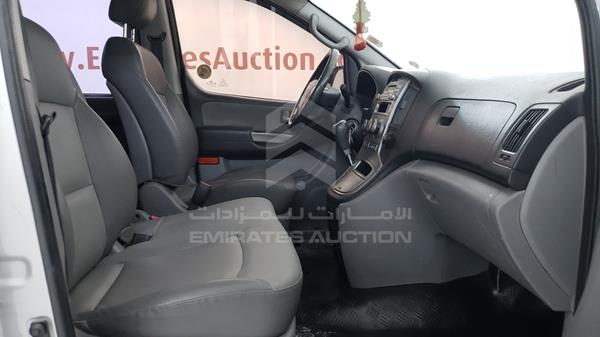 Photo 23 VIN: KMJWA37JBBU273076 - HYUNDAI STAREX 