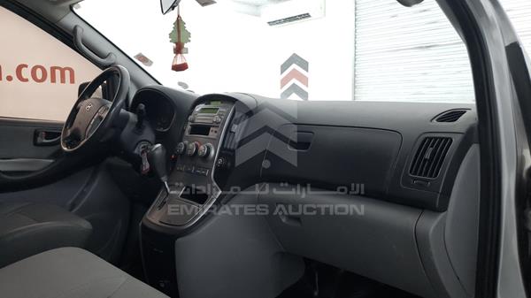 Photo 24 VIN: KMJWA37JBBU273076 - HYUNDAI STAREX 