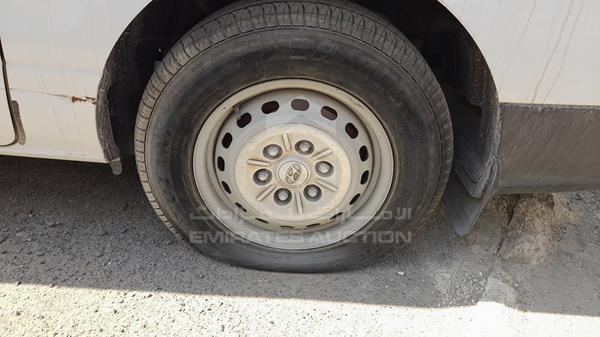 Photo 32 VIN: KMJWA37R8CU494399 - HYUNDAI H1 