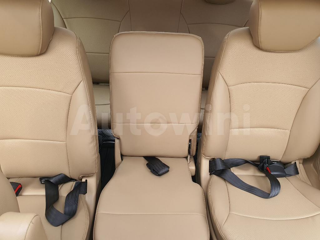 Photo 34 VIN: KMJWAH7JP8U015056 - HYUNDAI GRAND STAREX H-1 