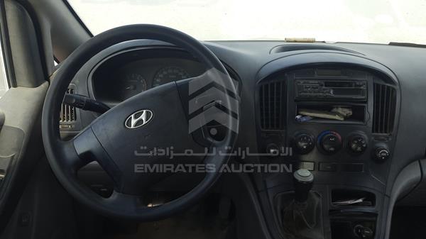 Photo 12 VIN: KMJWAH7R29U123826 - HYUNDAI H1 