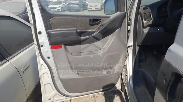 Photo 9 VIN: KMJWAH7R29U123826 - HYUNDAI H1 