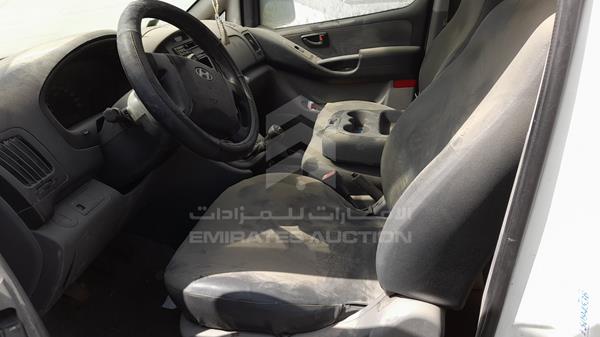 Photo 11 VIN: KMJWAH7R78U033943 - HYUNDAI H1 