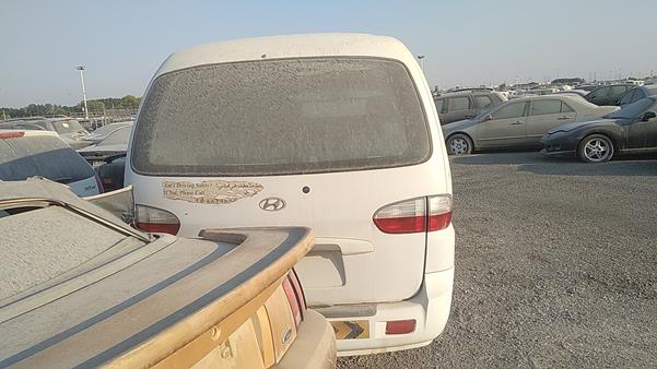 Photo 11 VIN: KMJWVH7W45U663974 - HYUNDAI H1 