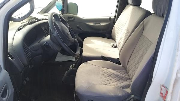 Photo 10 VIN: KMJWVH7W75U647185 - HYUNDAI H1 