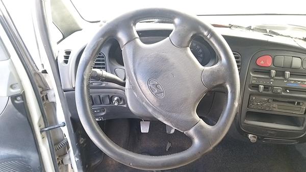 Photo 11 VIN: KMJWVH7W75U647185 - HYUNDAI H1 