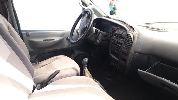 Photo 20 VIN: KMJWVH7W75U647185 - HYUNDAI H1 