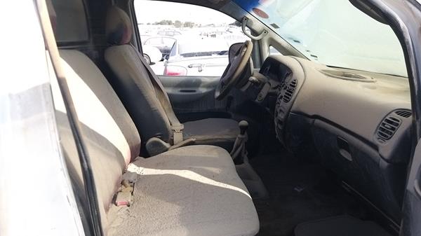 Photo 20 VIN: KMJWVH7WX6U693191 - HYUNDAI H1 