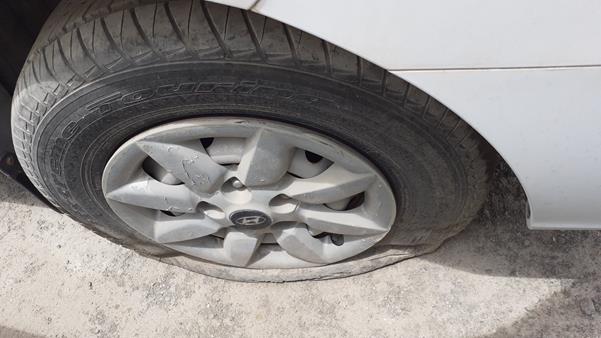 Photo 26 VIN: KMJWWH7W64U609376 - HYUNDAI H1 