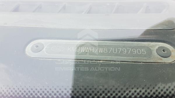 Photo 2 VIN: KMJWWH7W87U797905 - HYUNDAI H1 