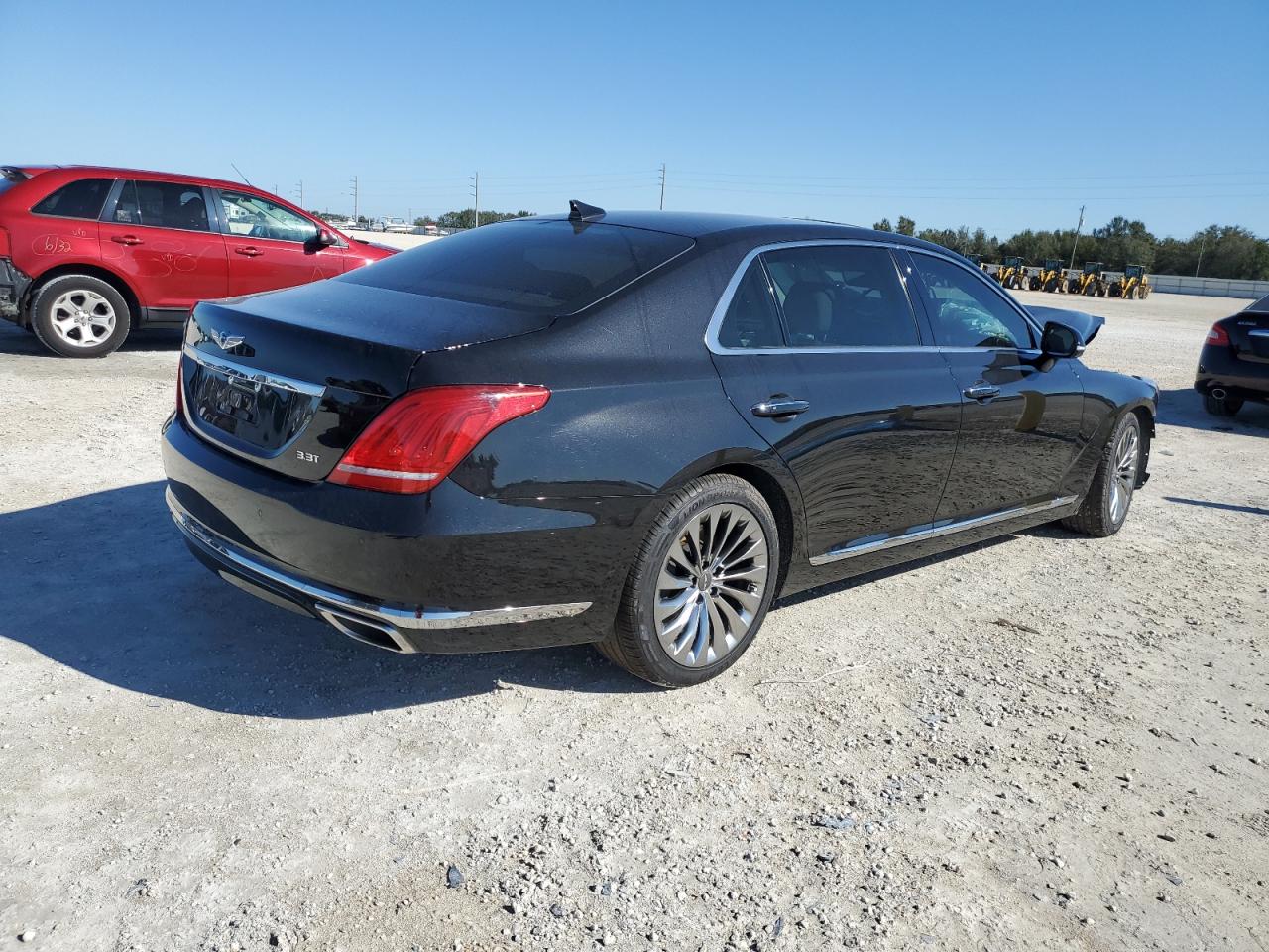 Photo 2 VIN: KMTF34JA5KU054682 - GENESIS G90 