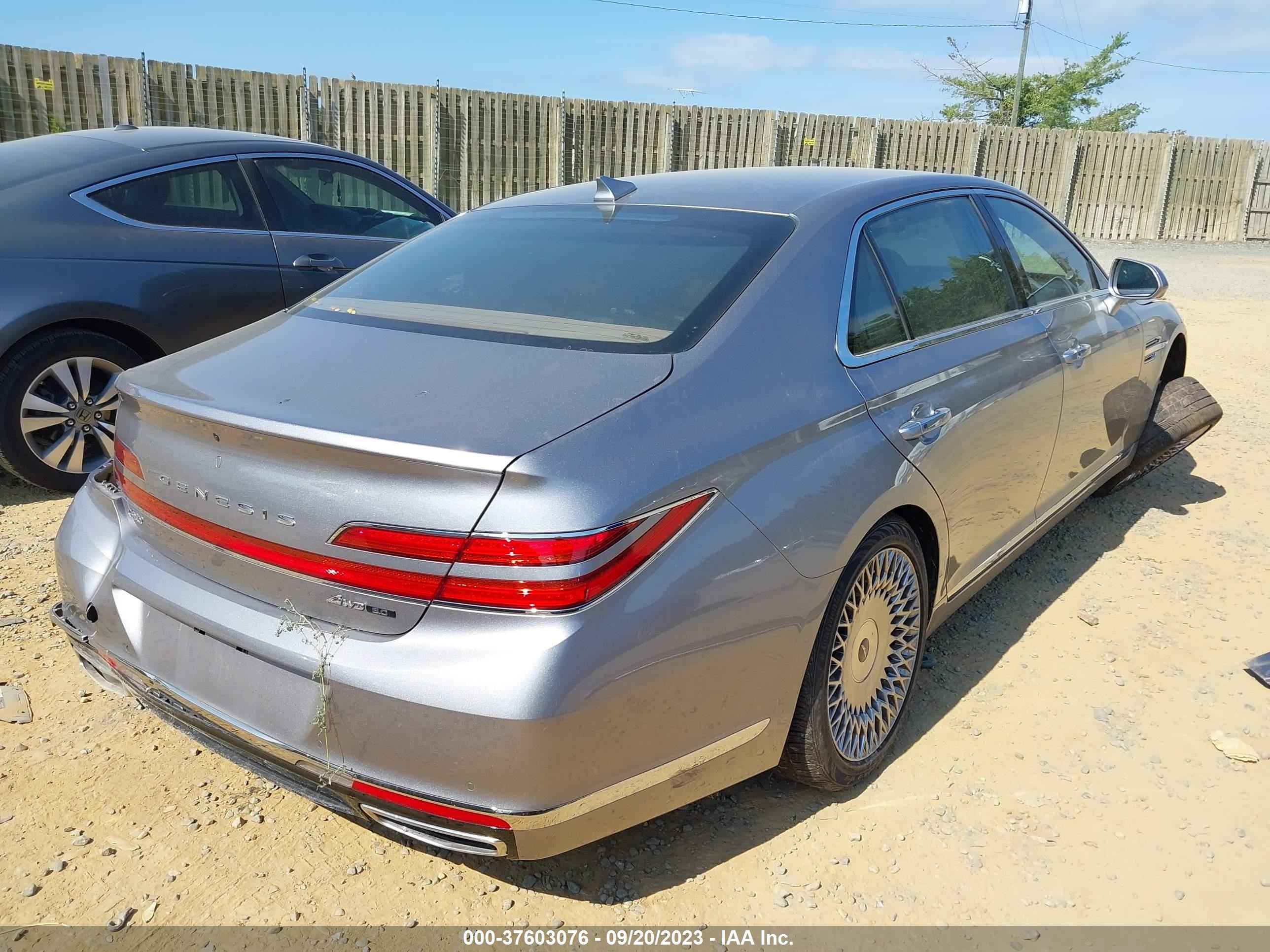 Photo 3 VIN: KMTF54PH7MU086373 - GENESIS G90 