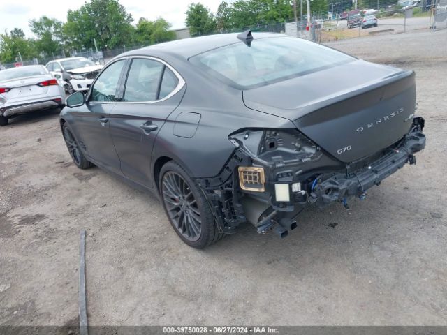 Photo 2 VIN: KMTG14TE9NU082273 - GENESIS G70 