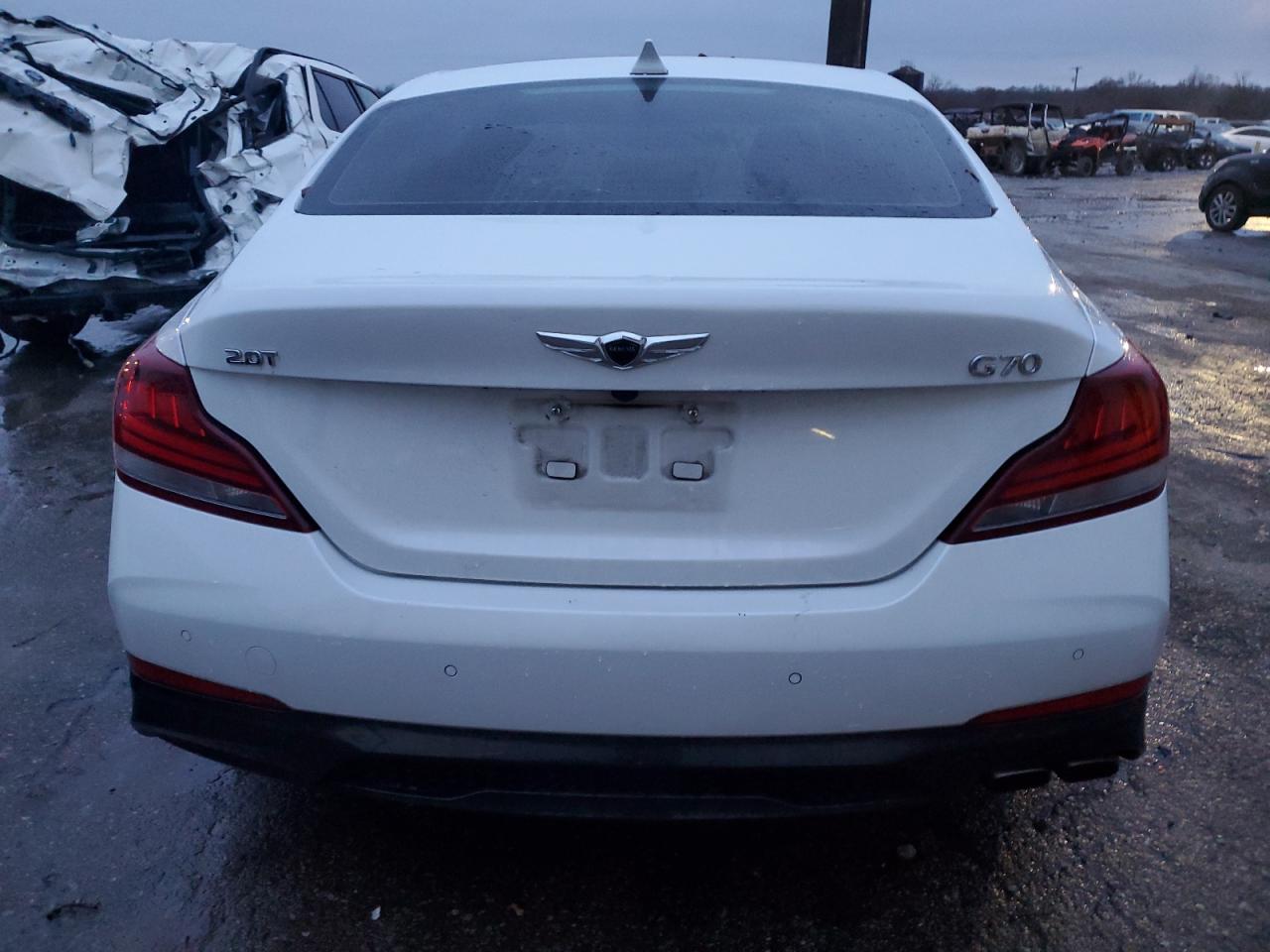 Photo 5 VIN: KMTG34LA7KU030109 - GENESIS G70 