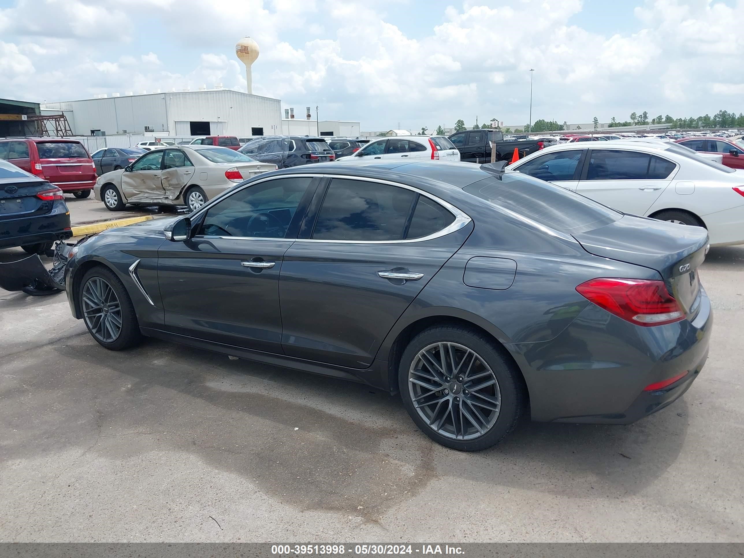 Photo 13 VIN: KMTG34LA8KU022701 - GENESIS G70 