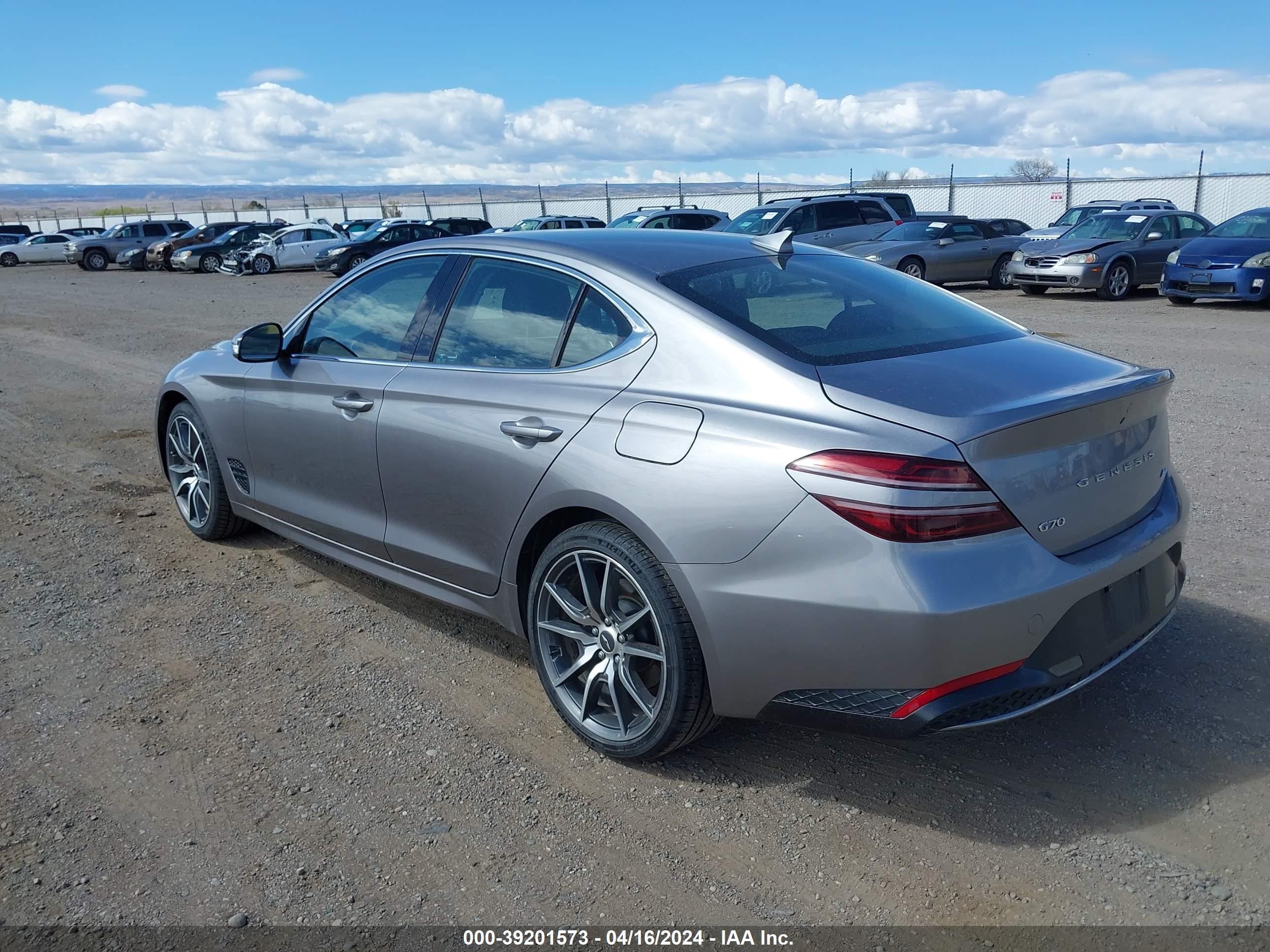 Photo 2 VIN: KMTG34TA5PU123766 - GENESIS G70 