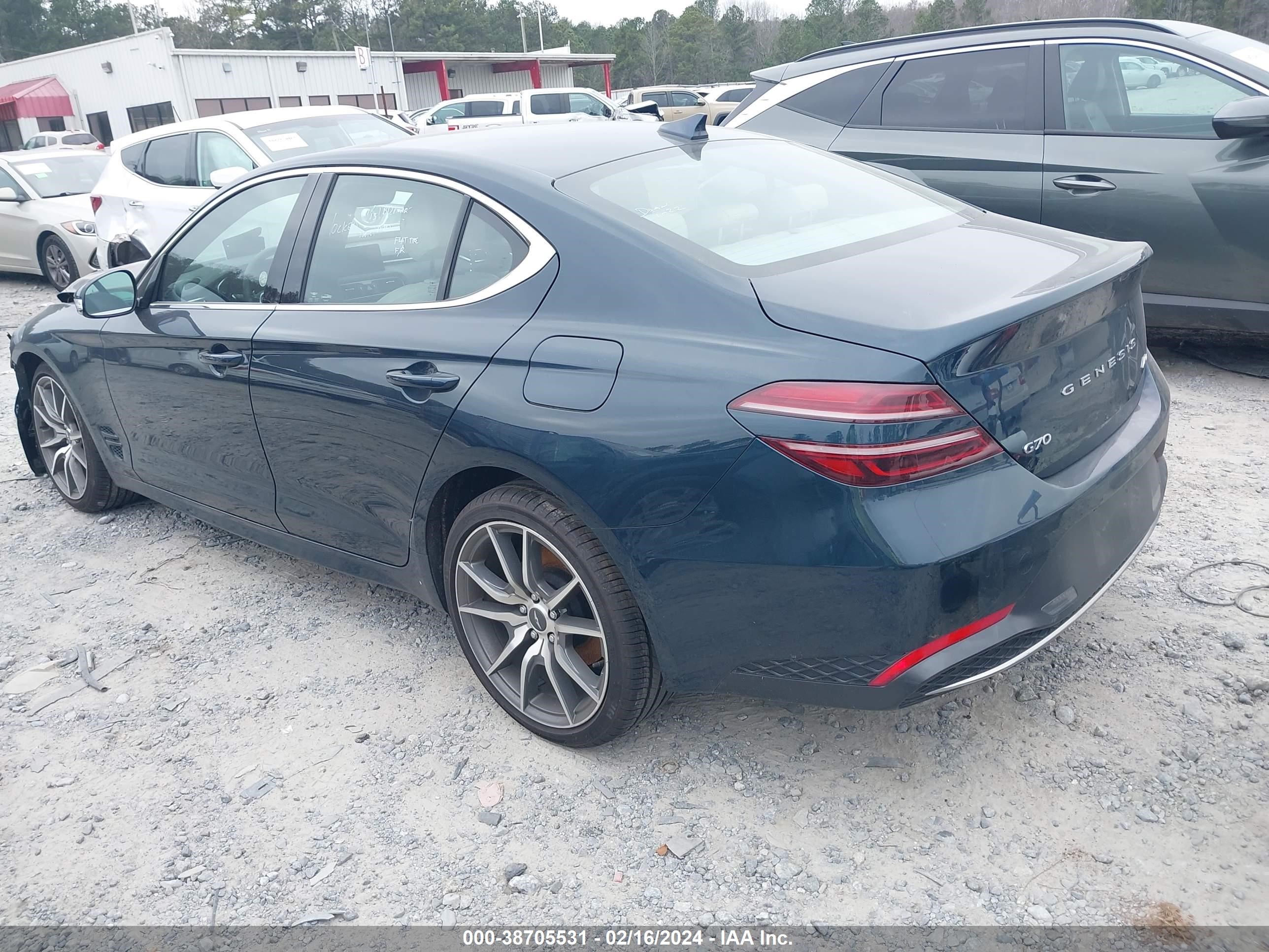 Photo 2 VIN: KMTG34TA5PU127008 - GENESIS G70 