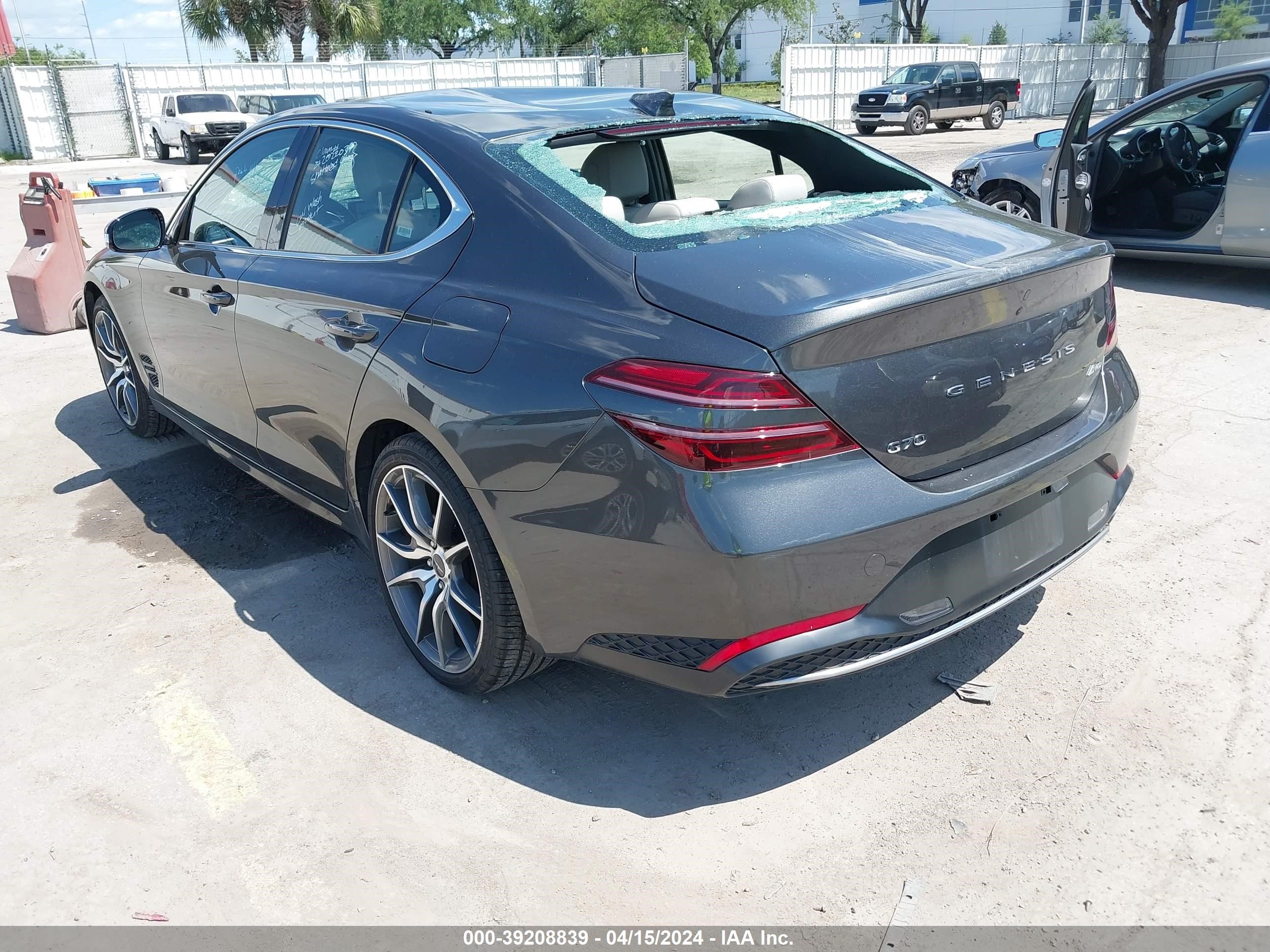 Photo 2 VIN: KMTG34TA7PU124188 - GENESIS G70 