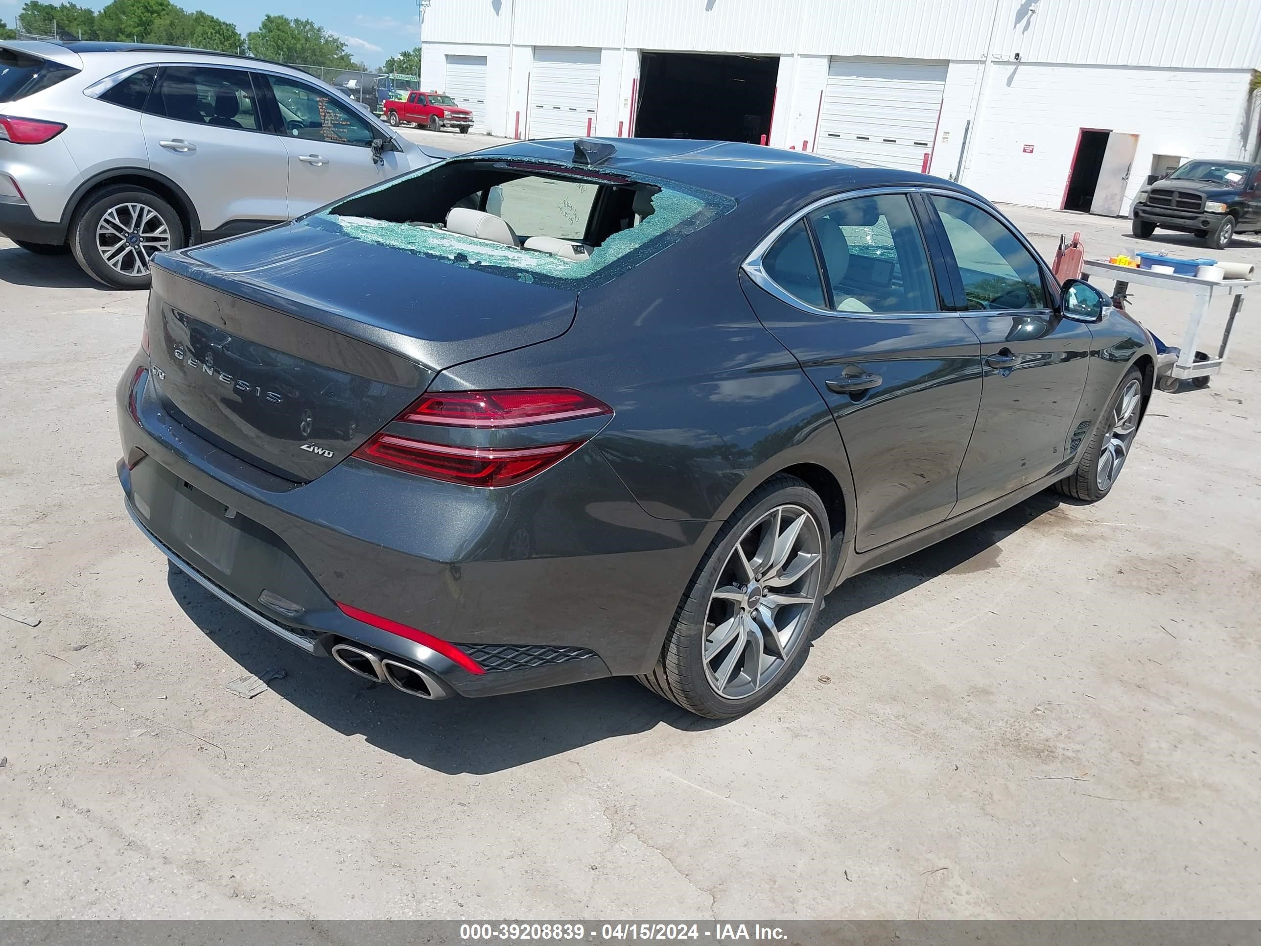 Photo 3 VIN: KMTG34TA7PU124188 - GENESIS G70 