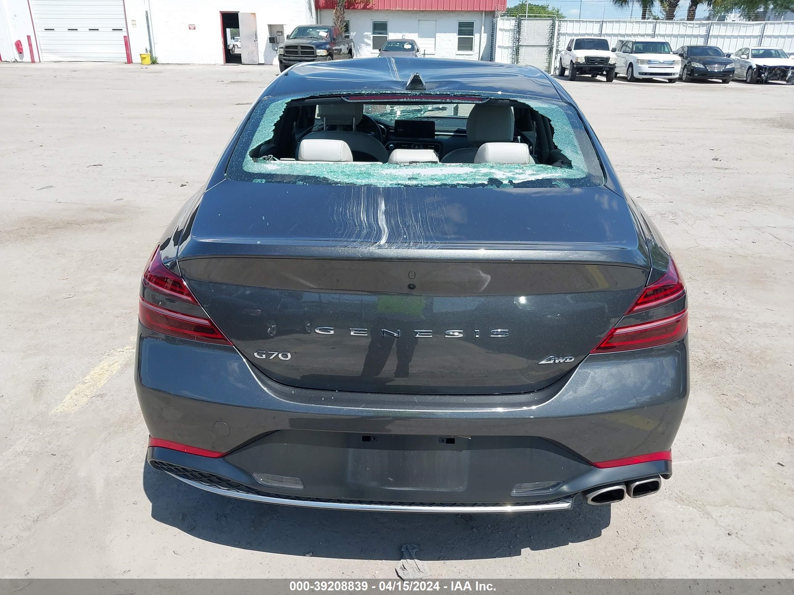 Photo 5 VIN: KMTG34TA7PU124188 - GENESIS G70 